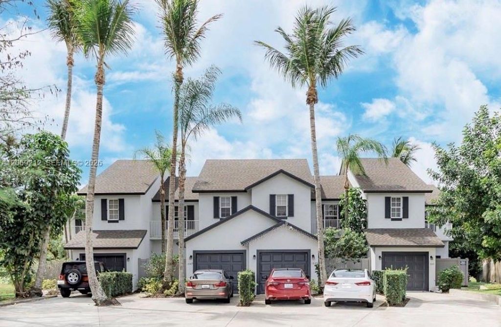 1647 Hawthorne Place, Wellington, FL 33414