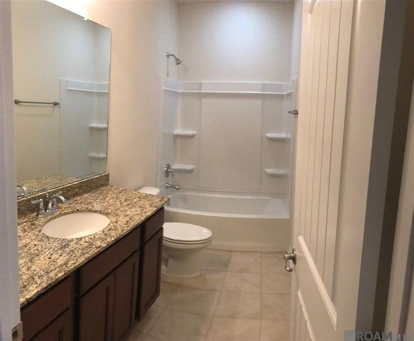 1418 Gardenia Ln, Baton Rouge, LA 70820