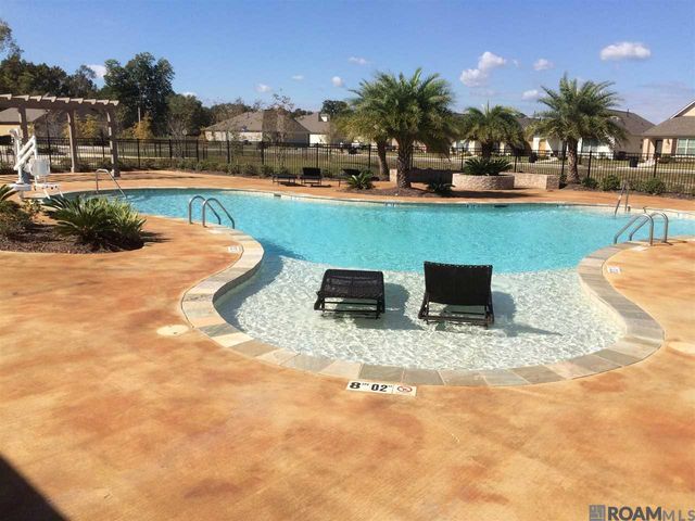 1418 Gardenia Ln, Baton Rouge, LA 70820