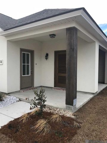 1418 Gardenia Ln, Baton Rouge, LA 70820