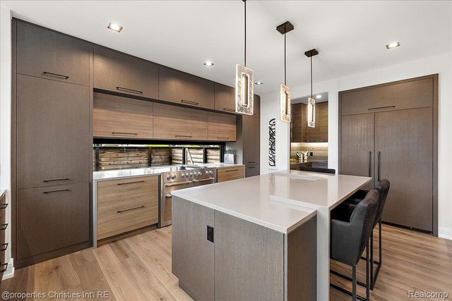 787 Ann Street, Birmingham, MI 48009