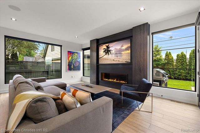 787 Ann Street, Birmingham, MI 48009