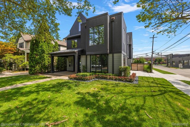 787 Ann Street, Birmingham, MI 48009