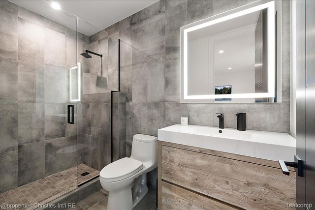 787 Ann Street, Birmingham, MI 48009