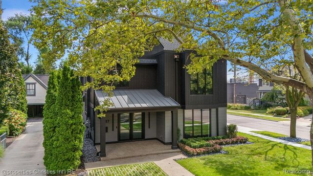 787 Ann Street, Birmingham, MI 48009