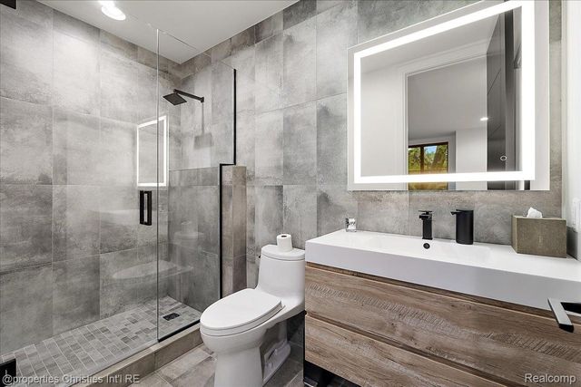 787 Ann Street, Birmingham, MI 48009