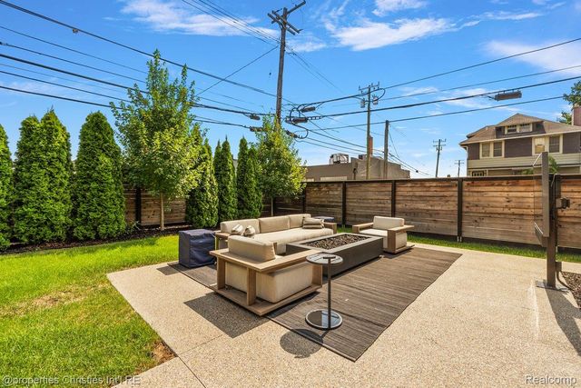 787 Ann Street, Birmingham, MI 48009