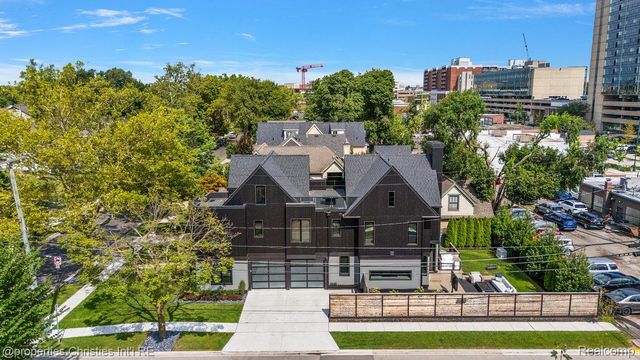 787 Ann Street, Birmingham, MI 48009