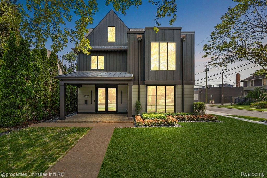 787 Ann Street, Birmingham, MI 48009