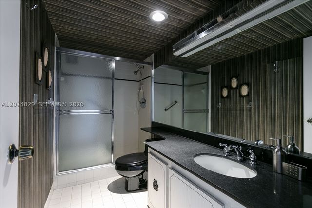 1880 S Ocean Dr 406, Hallandale Beach, FL 33009