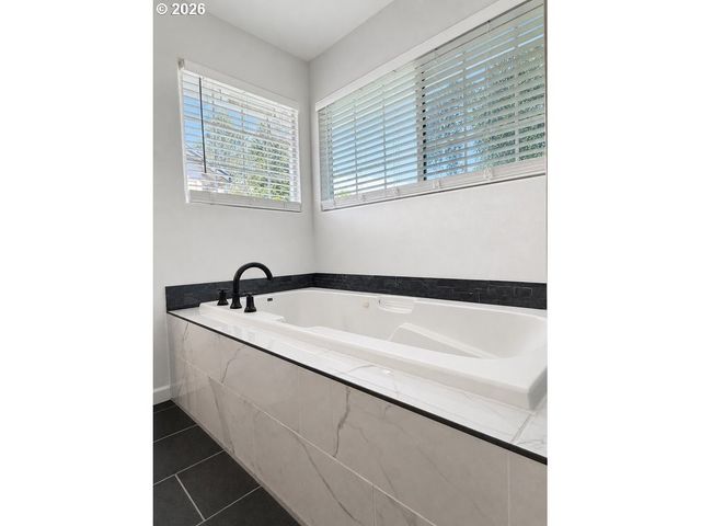 3809 Ne 38TH St, Vancouver, WA 98661