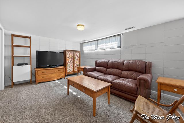 51536 Summit Street, Paw Paw, MI 49079