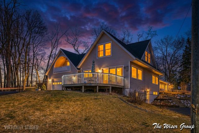 51536 Summit Street, Paw Paw, MI 49079