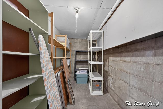 51536 Summit Street, Paw Paw, MI 49079