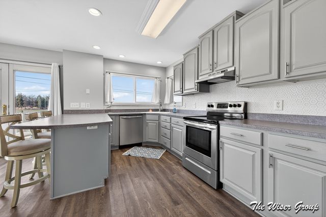 51536 Summit Street, Paw Paw, MI 49079