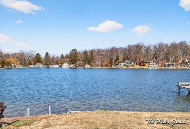 51536 Summit Street, Paw Paw, MI 49079