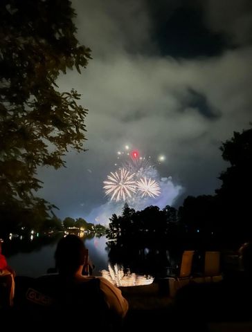 51536 Summit Street, Paw Paw, MI 49079