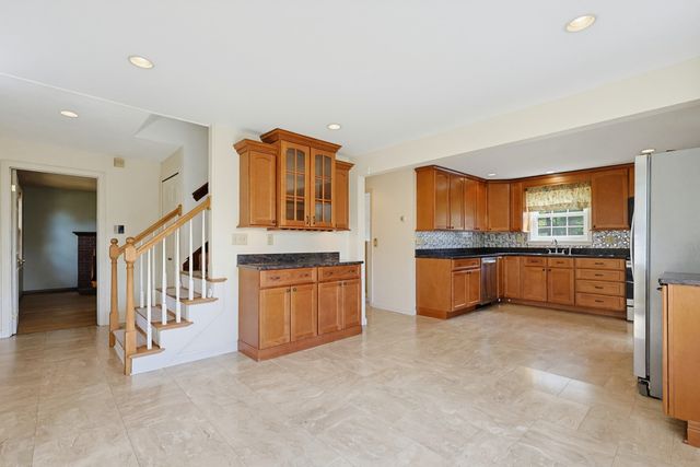 88 Darren Dr., Brockton, MA 02301