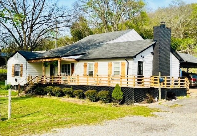 728 Dobbins Pike, Gallatin, TN 37066