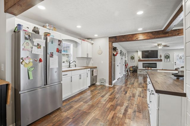 728 Dobbins Pike, Gallatin, TN 37066