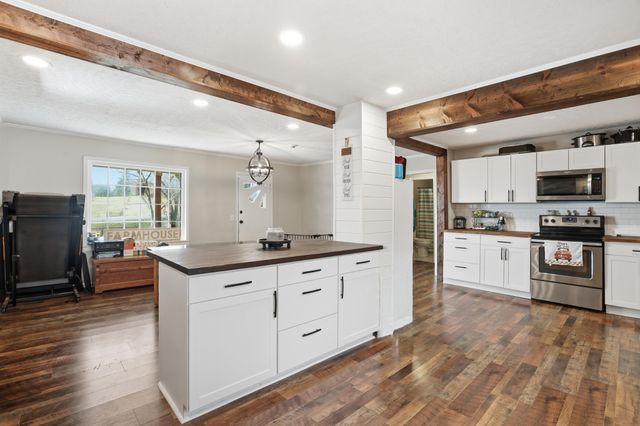 728 Dobbins Pike, Gallatin, TN 37066