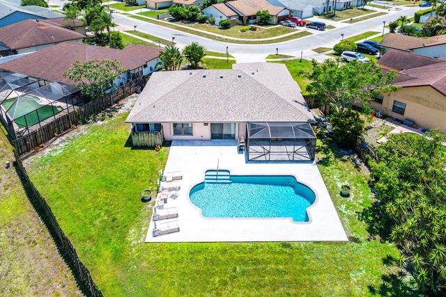 9792 Majorca Place, Boca Raton, FL 33434