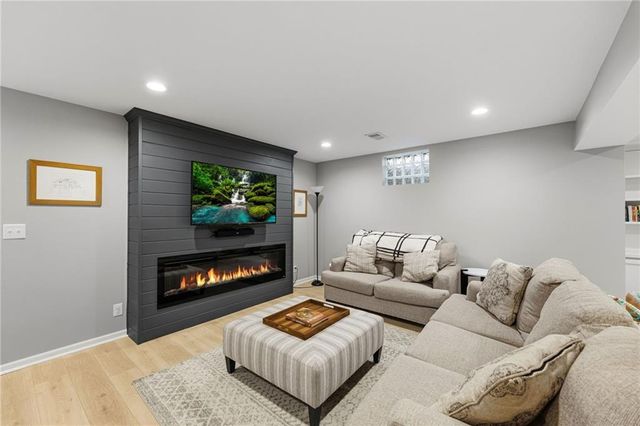 12316 Rosewood Street, Overland Park, KS 66209
