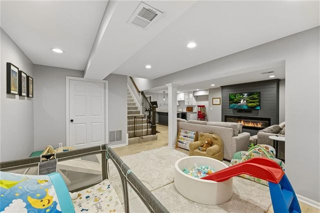 12316 Rosewood Street, Overland Park, KS 66209