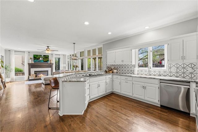 12316 Rosewood Street, Overland Park, KS 66209