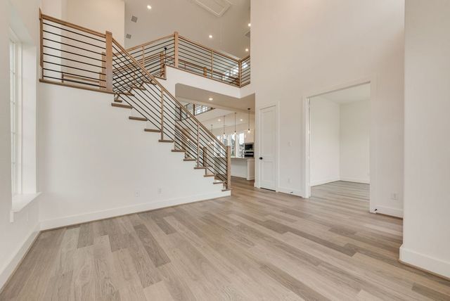 211 Golden Run Drive, Fate, TX 75189