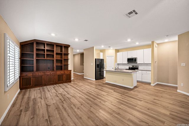 1921 Grey Wagtail, New Braunfels, TX 78130