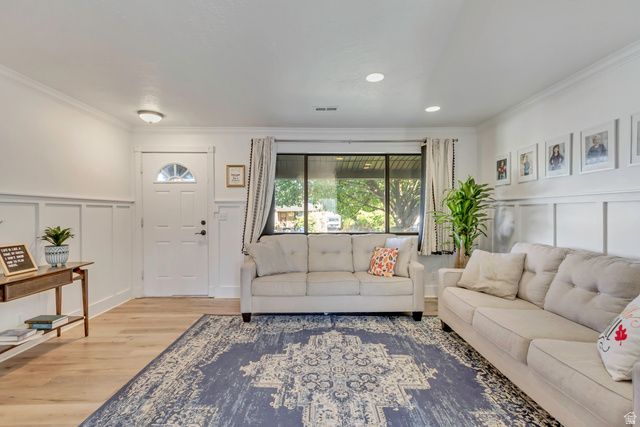 360 E CENTER ST, Centerville, UT 84014