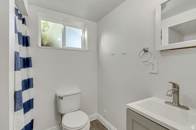 360 E CENTER ST, Centerville, UT 84014