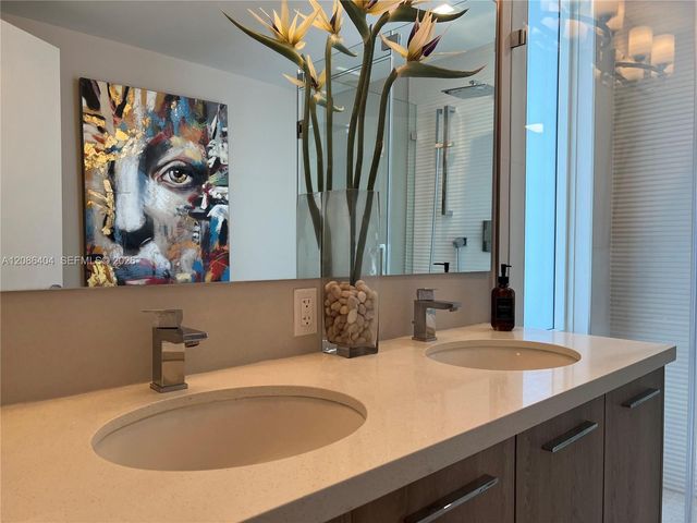 1000 99 6, Bay Harbor Islands, FL 33154