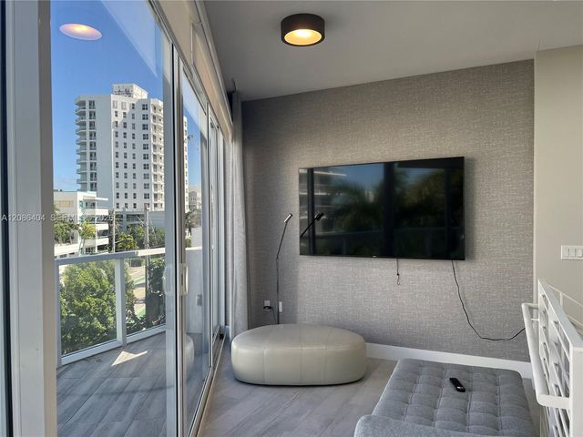 1000 99 6, Bay Harbor Islands, FL 33154