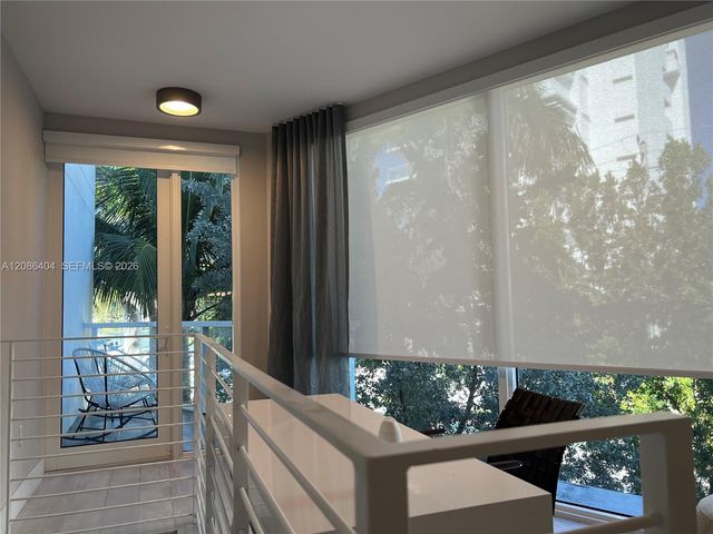 1000 99 6, Bay Harbor Islands, FL 33154
