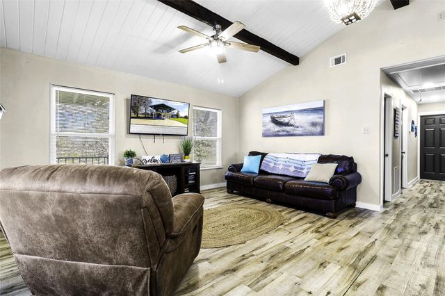 129 Second Avenue, Onalaska, TX 77360