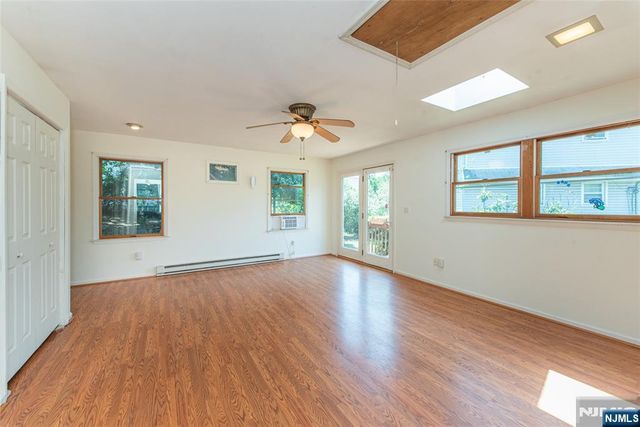 33 Butler Street, Clifton, NJ 07011
