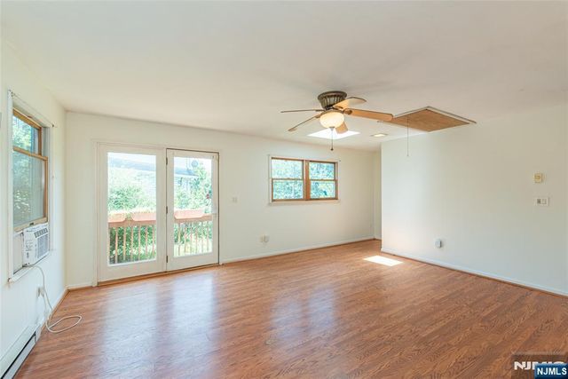 33 Butler Street, Clifton, NJ 07011