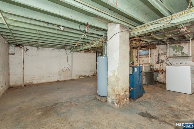 33 Butler Street, Clifton, NJ 07011
