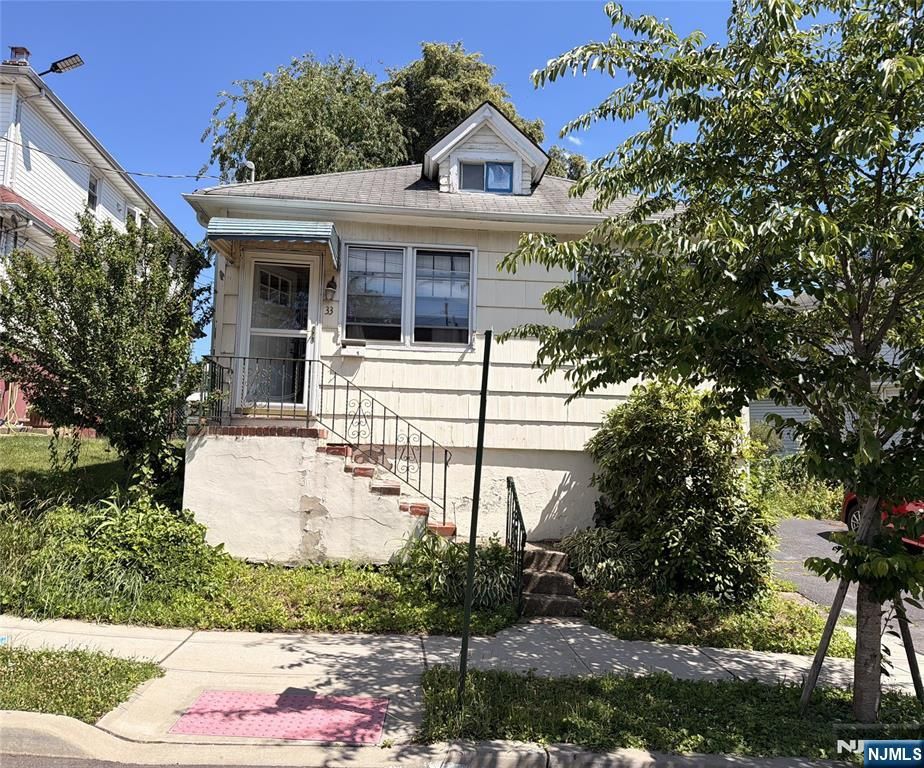 33 Butler Street, Clifton, NJ 07011