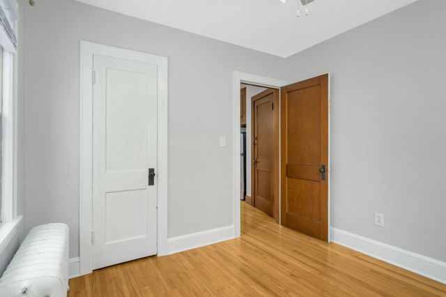 4025 42nd Avenue S, Minneapolis, MN 55406