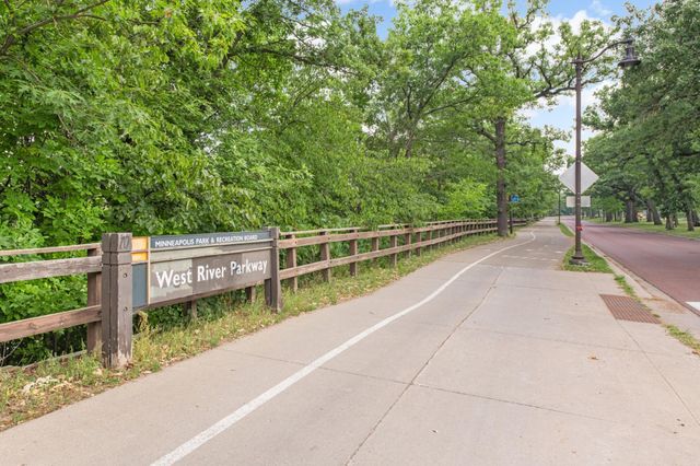 4025 42nd Avenue S, Minneapolis, MN 55406