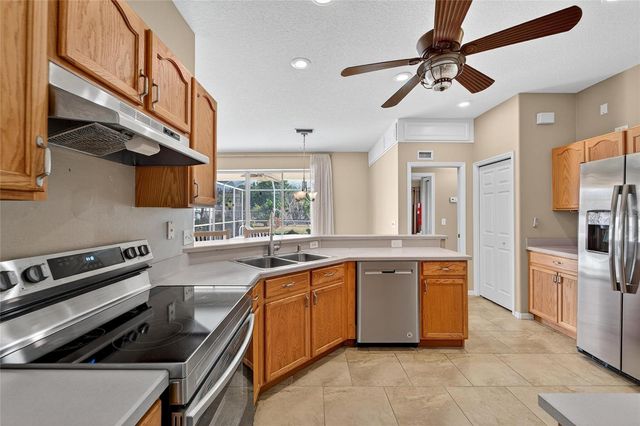 1615 ORACLE DRIVE, Ruskin, FL 33573