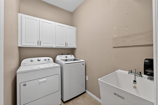 1615 ORACLE DRIVE, Ruskin, FL 33573