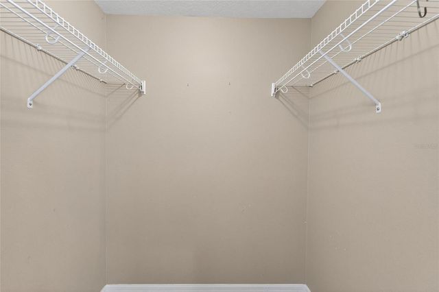 1615 ORACLE DRIVE, Ruskin, FL 33573