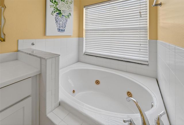 1615 ORACLE DRIVE, Ruskin, FL 33573