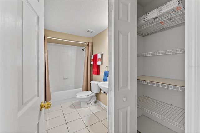 1615 ORACLE DRIVE, Ruskin, FL 33573