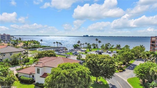 14819 Laguna DR 403, Fort Myers, FL 33908