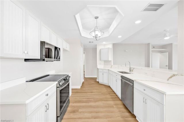 14819 Laguna DR 403, Fort Myers, FL 33908